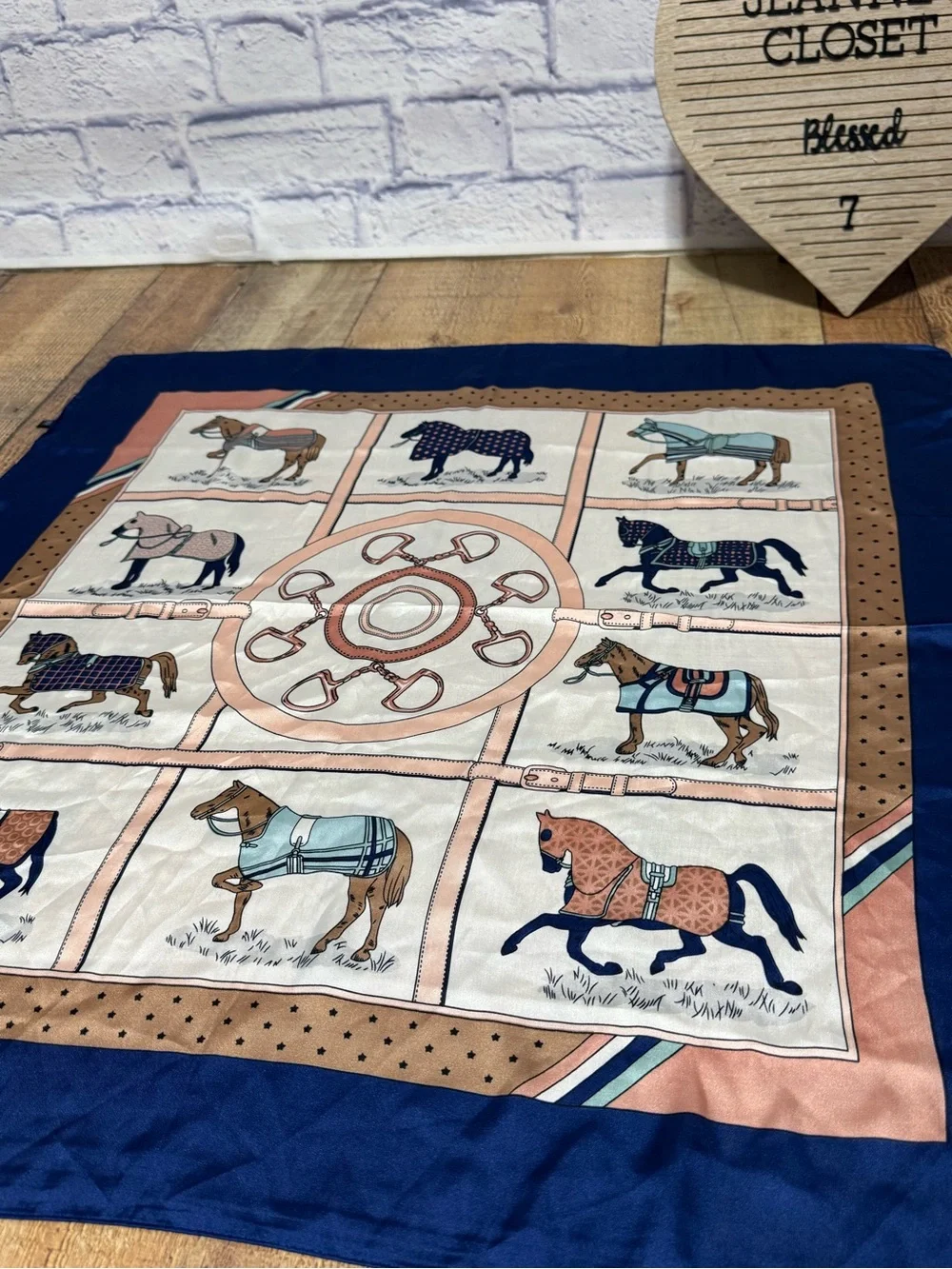Derby Equestrian Horse Scarf Luxury Theme Horsebit  Pre owned great condition